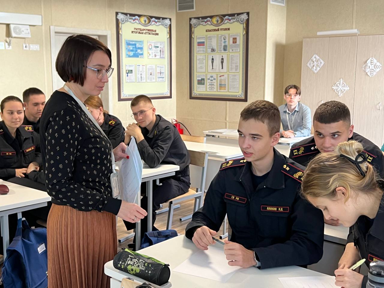 Преподаватели и студенты Филиала МГУ им. М.В. Ломоносова в городе Севастополе провели занятие с «истоминцами»