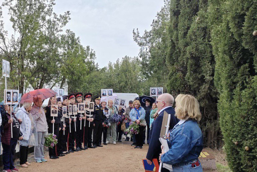 Севастопольский кадетский корпус имени В.И. Истомина и сотрудники СК России почтили память Героев Советского Союза и тружеников тыла