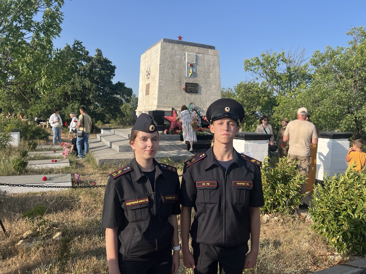«Истоминцы» почтили память защитников 365-й зенитной батареи