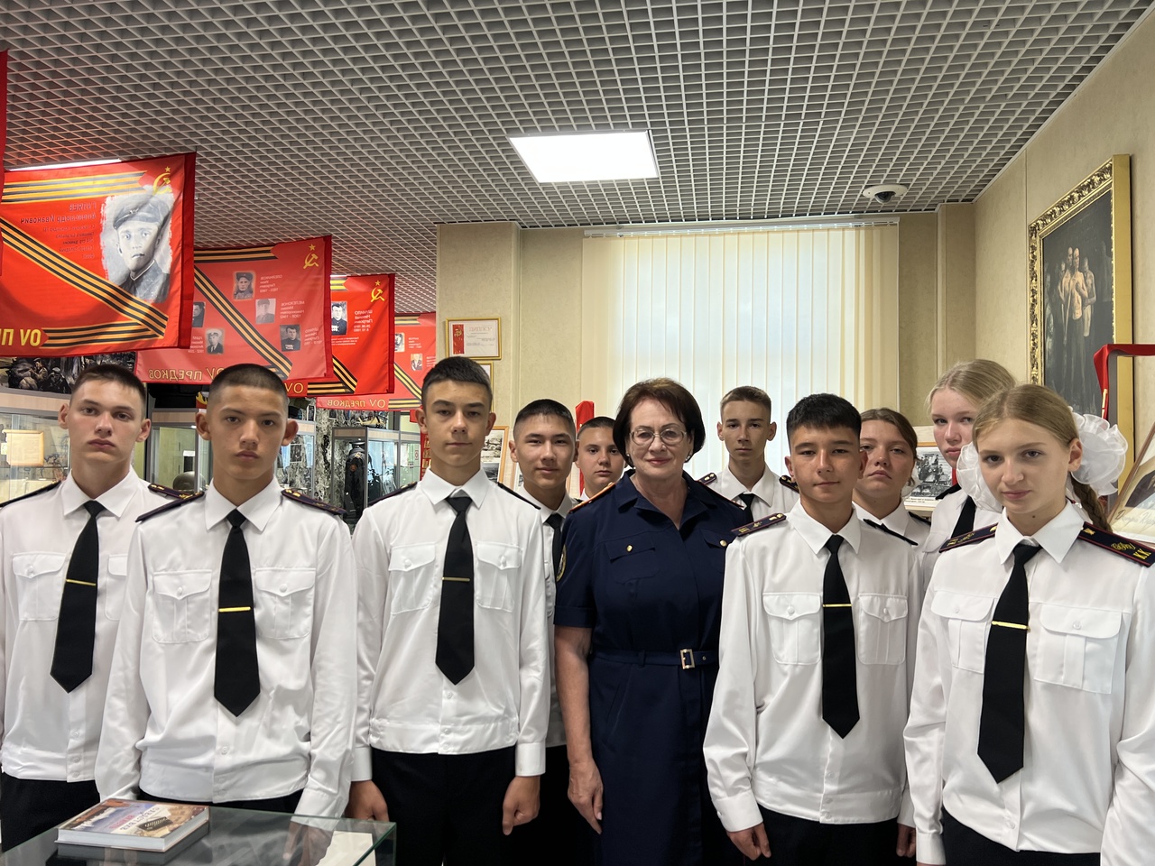 Севастопольский кадетский корпус СК России имени В.И. Истомина посетила ветеран следственных органов Н.В. Некрасова