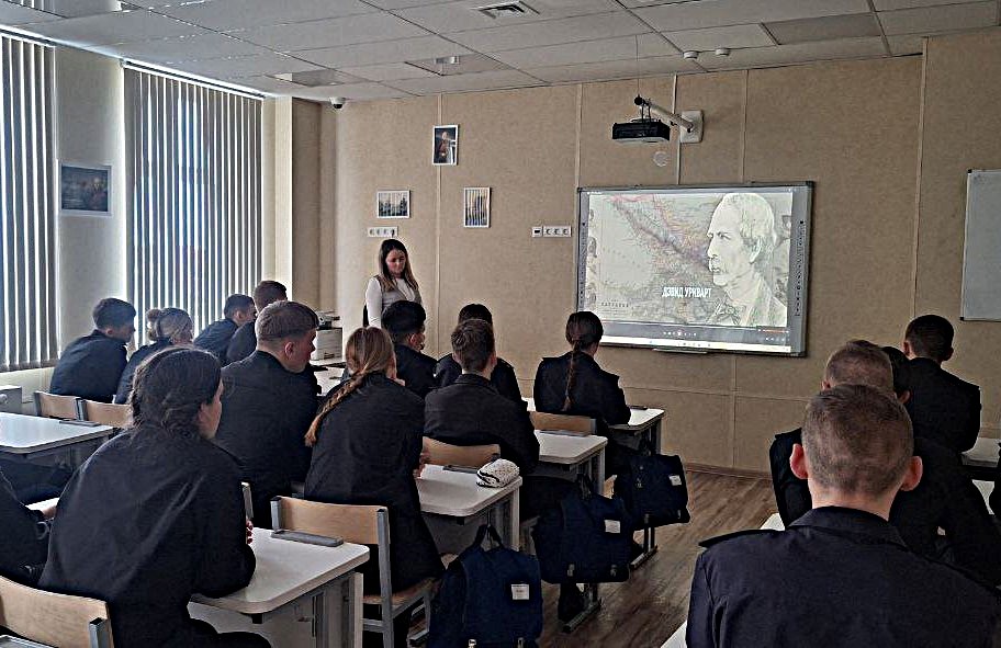 Представители Управления Минюста России по Севастополю провели занятие с «истоминцами»