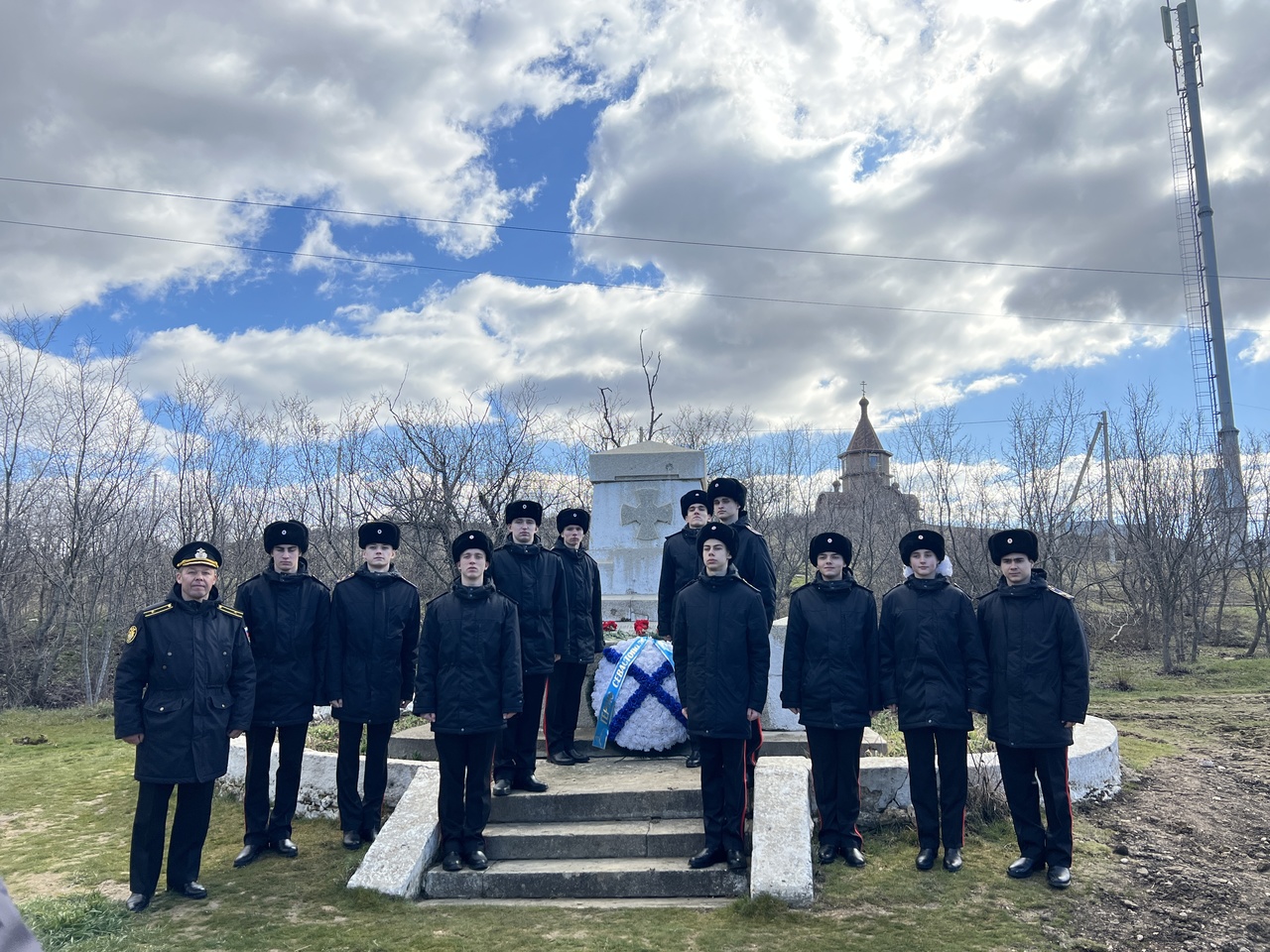 Кадеты Севастопольского кадетского корпуса СК России почтили память контр-адмирала В.И. Истомина