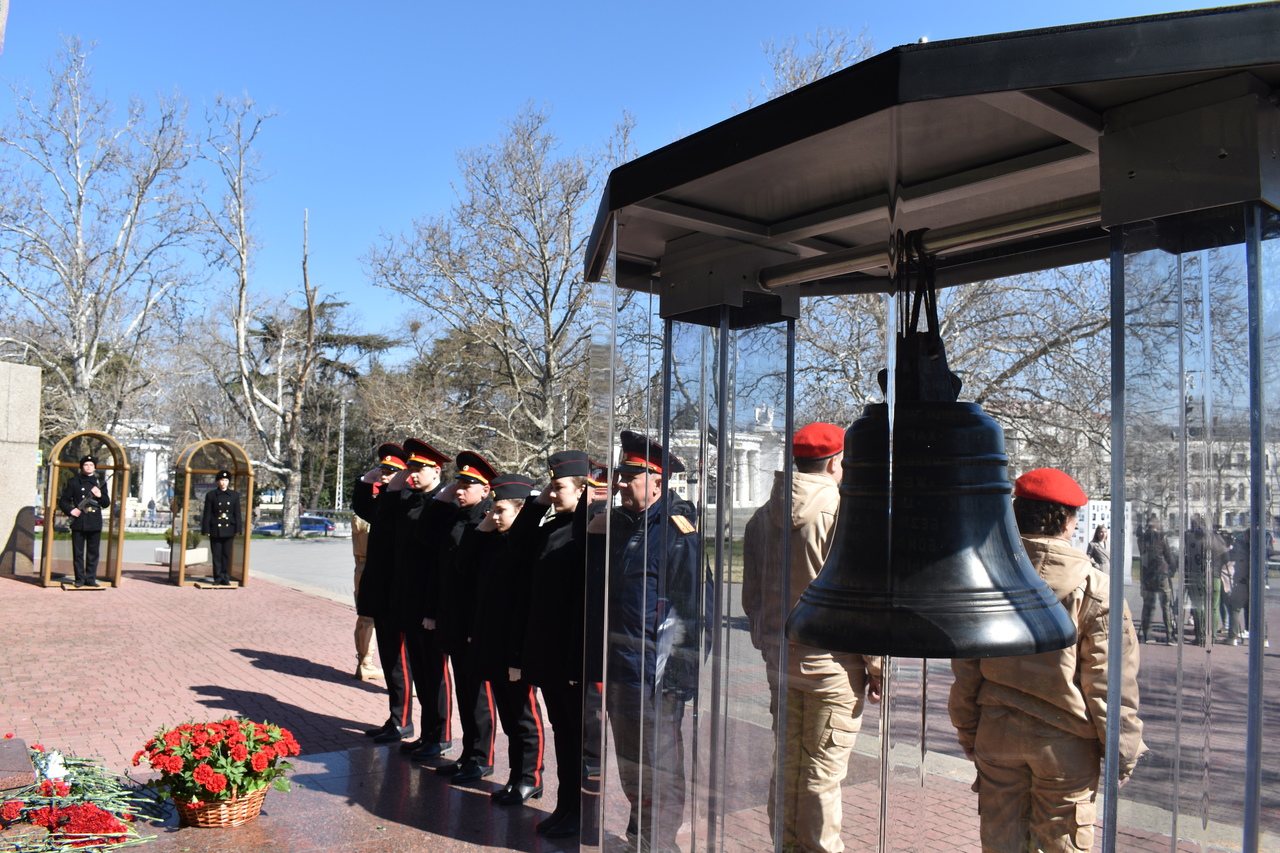 Севастопольские кадеты СК России приняли участие в мероприятиях, посвященных памяти гибели теплохода «Армения»