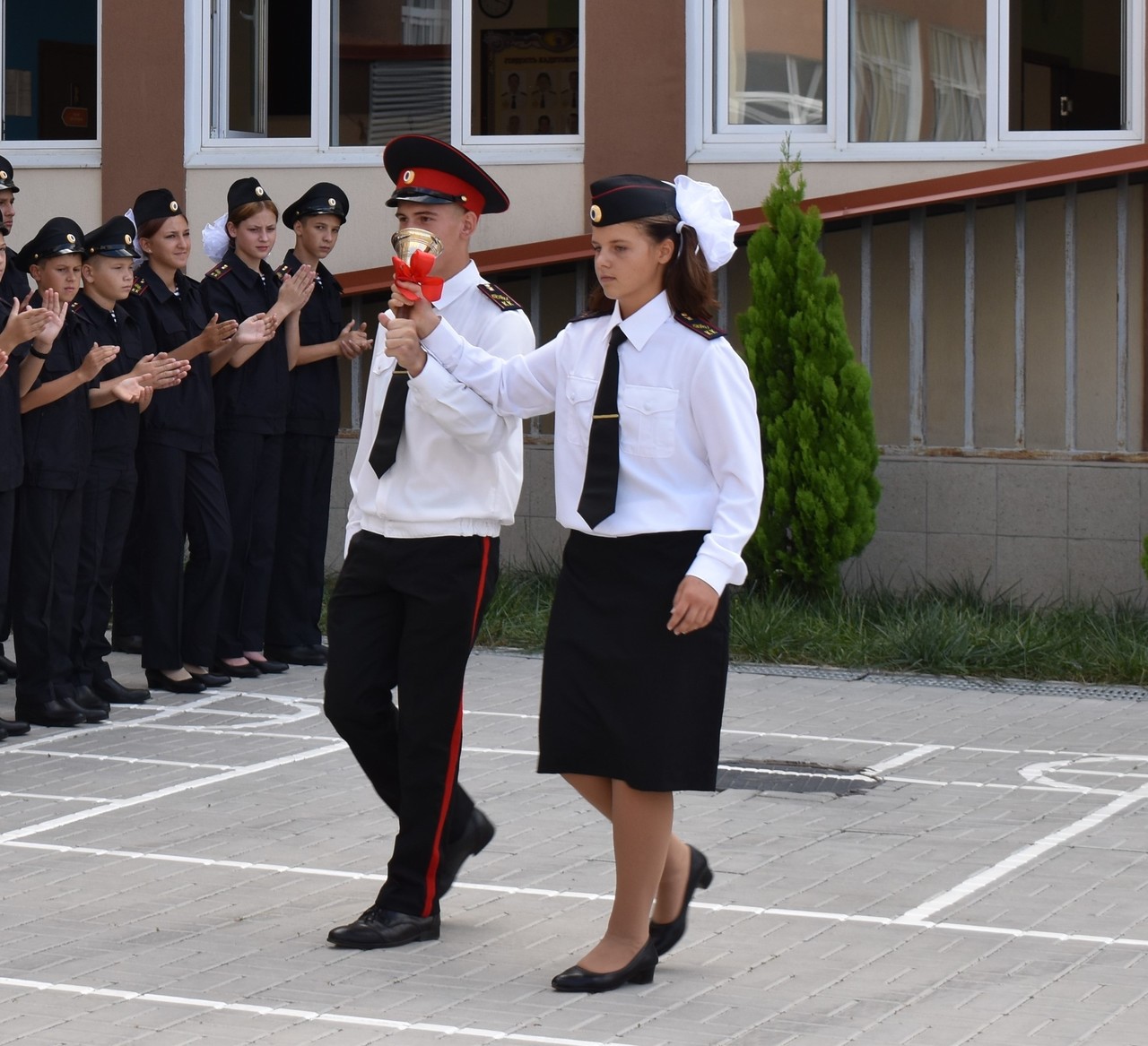 В Севастопольском кадетском корпусе СК России состоялось торжественное построение, посвященное началу нового учебного года